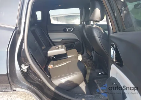 2024 Jeep Compass Limited 4X4 from USA, damaged, VIN 3C4NJDCN5RT143401